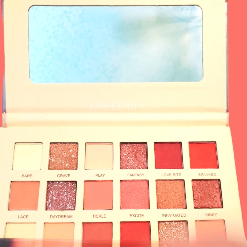 Eyeshadow palette